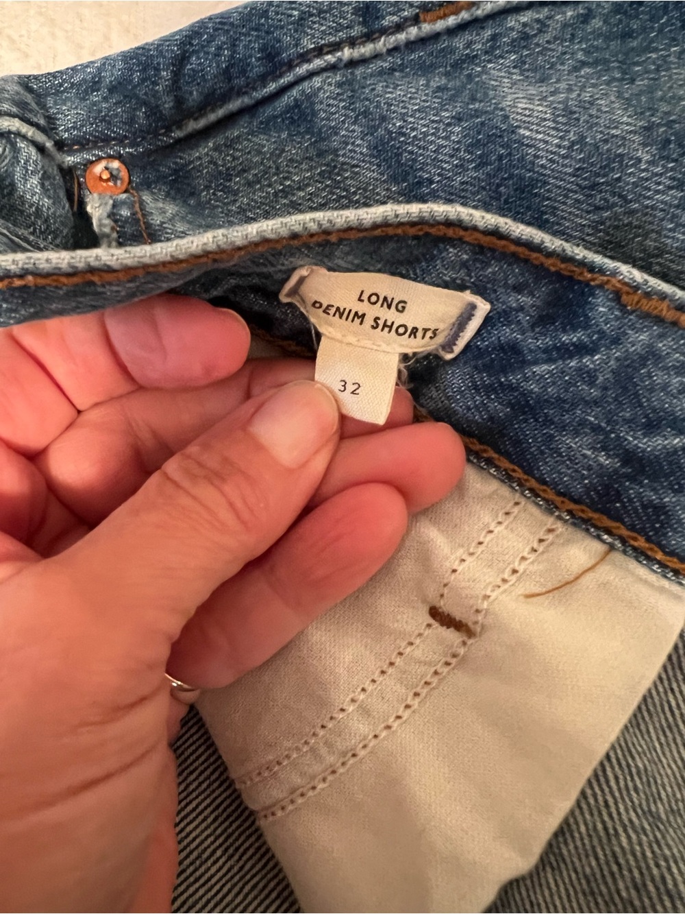 Madewell women’s Long Denim Shorts - Blue Denim